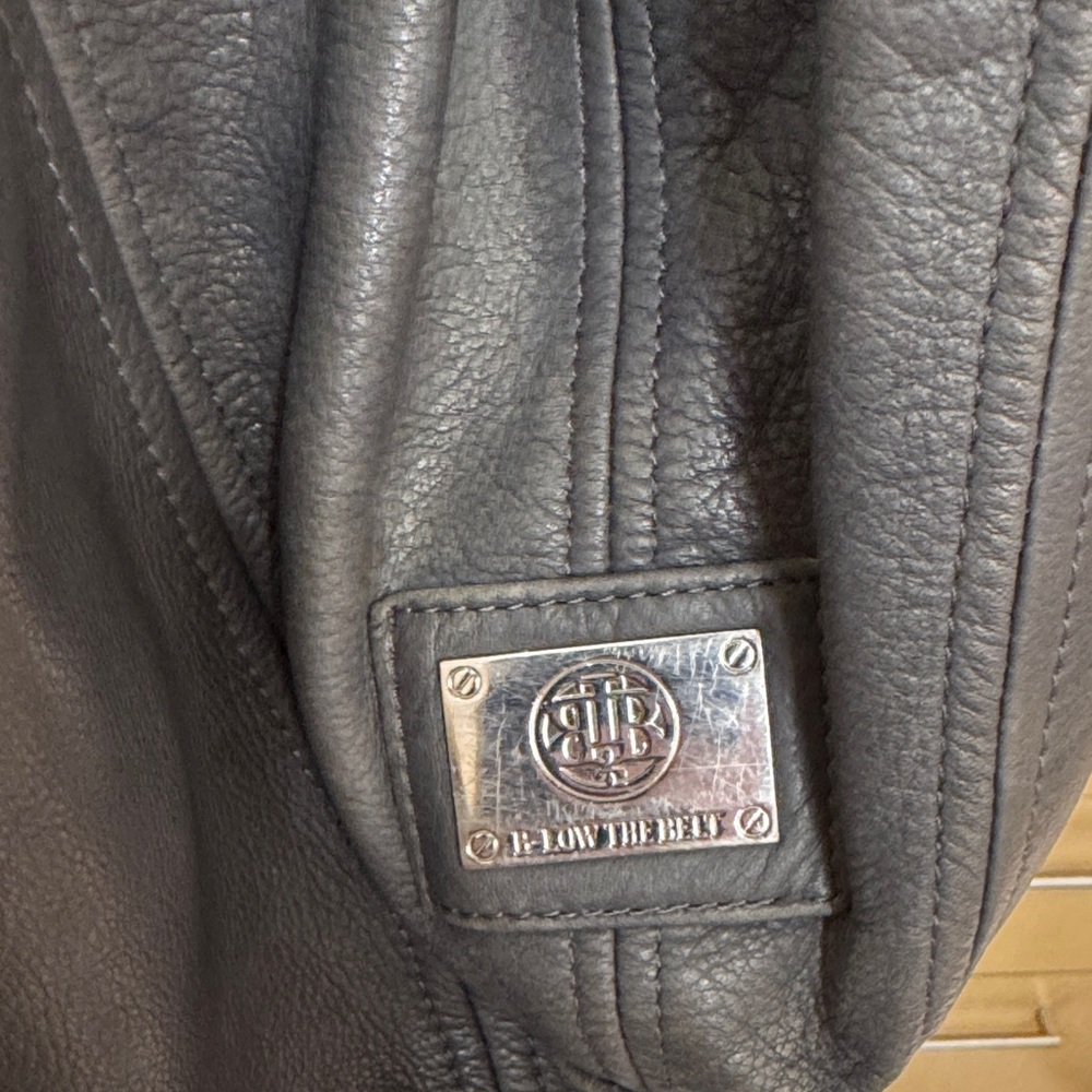 B-Low the Belt Dark Gray Shoulder Bag - Picture 2 of 4